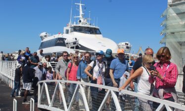 Robben Island Tickets + Table Mountain Tickets