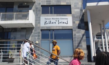 Robben Island Tickets + Kirstenbosch Botanical Gardens Tickets